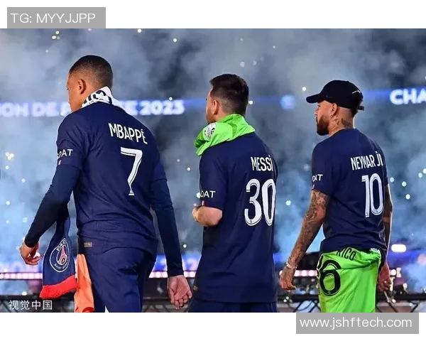 四大足球天王：梅西、C罗、内马尔与姆巴佩的传奇之路与对决