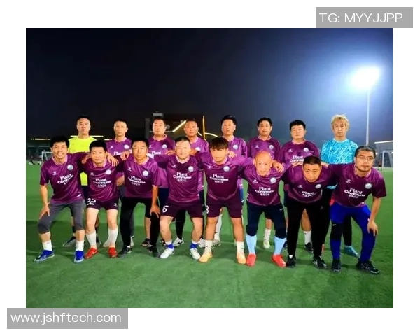 热爱篮球的足球巨星盘点那些在绿茵场外挥洒激情的球员